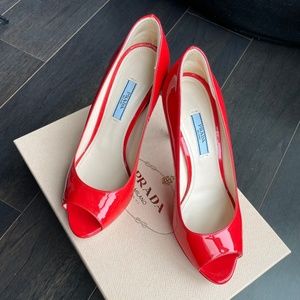 Red Prada heels 36.5